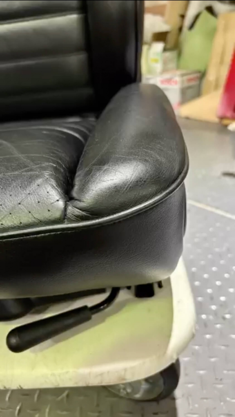 ポルシェ964 シートクッションウレタン増しとリペア_6