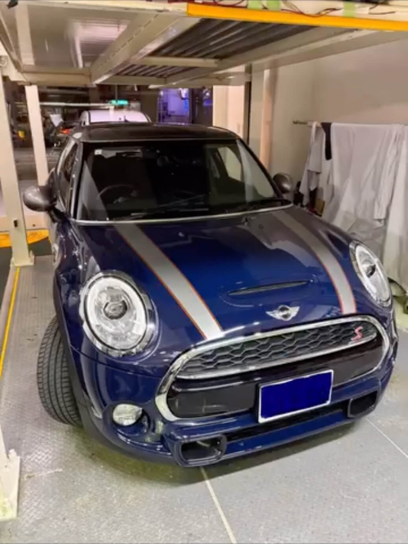 BMW MINI ジョンクーパーS センターアルカンタラに張替え1