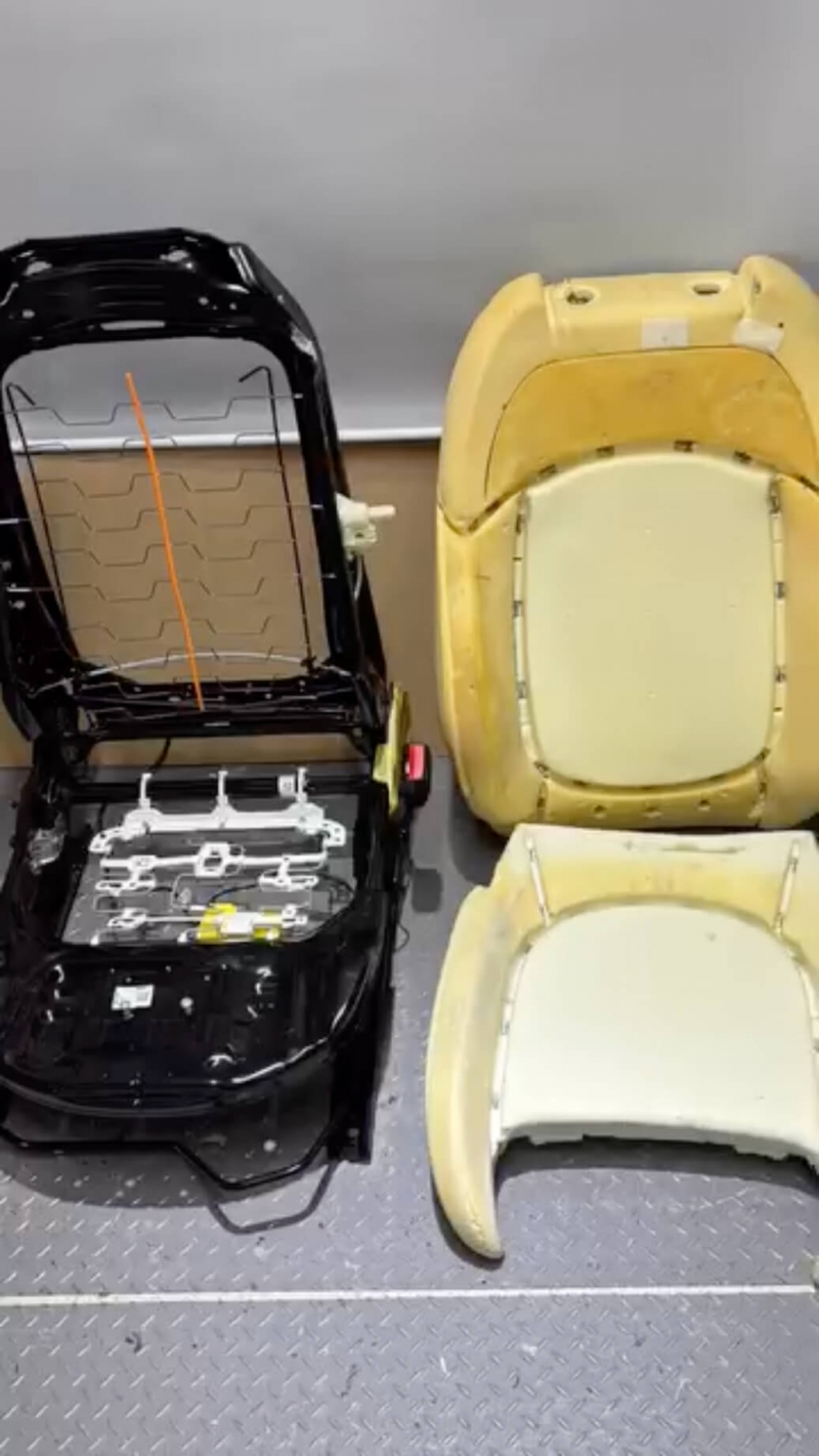 BMW MINI ジョンクーパーS センターアルカンタラに張替え3