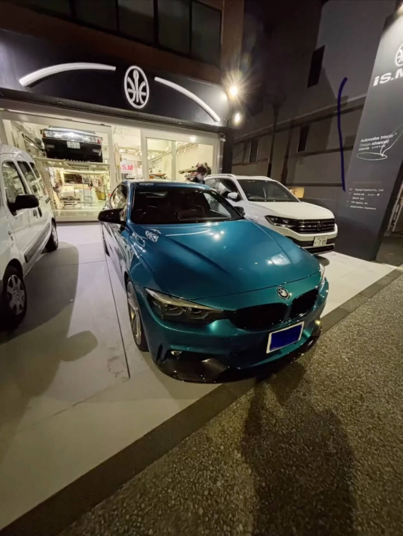 BMW4シリーズ グランクーペ ミュラーヘッド GO038 赤革 内装張替え1