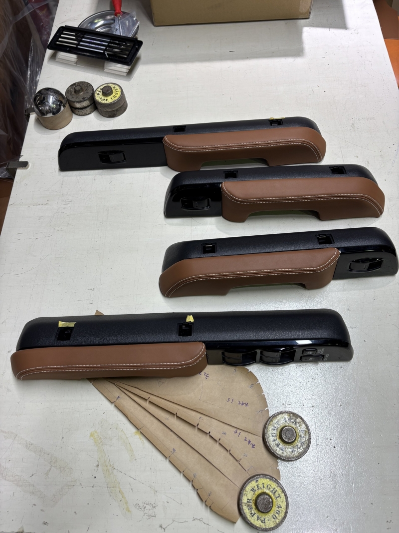 施工中_アームレスト
